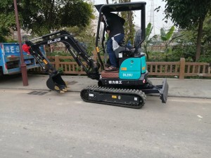 DL20U無(wú)尾型挖掘機(jī)到貨